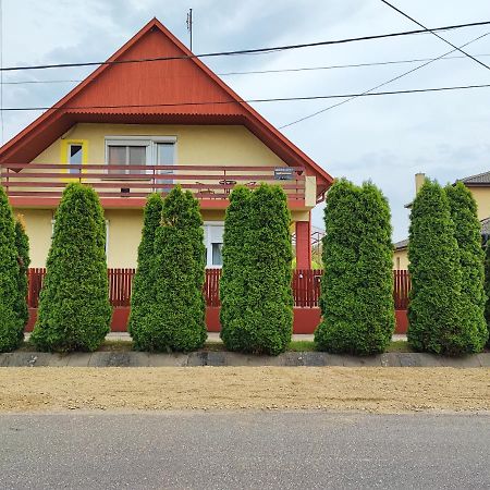 Szaffi Apartman Hajduszoboszlo Luaran gambar