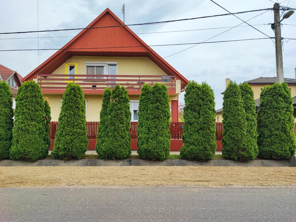 Szaffi Apartman Hajduszoboszlo Luaran gambar