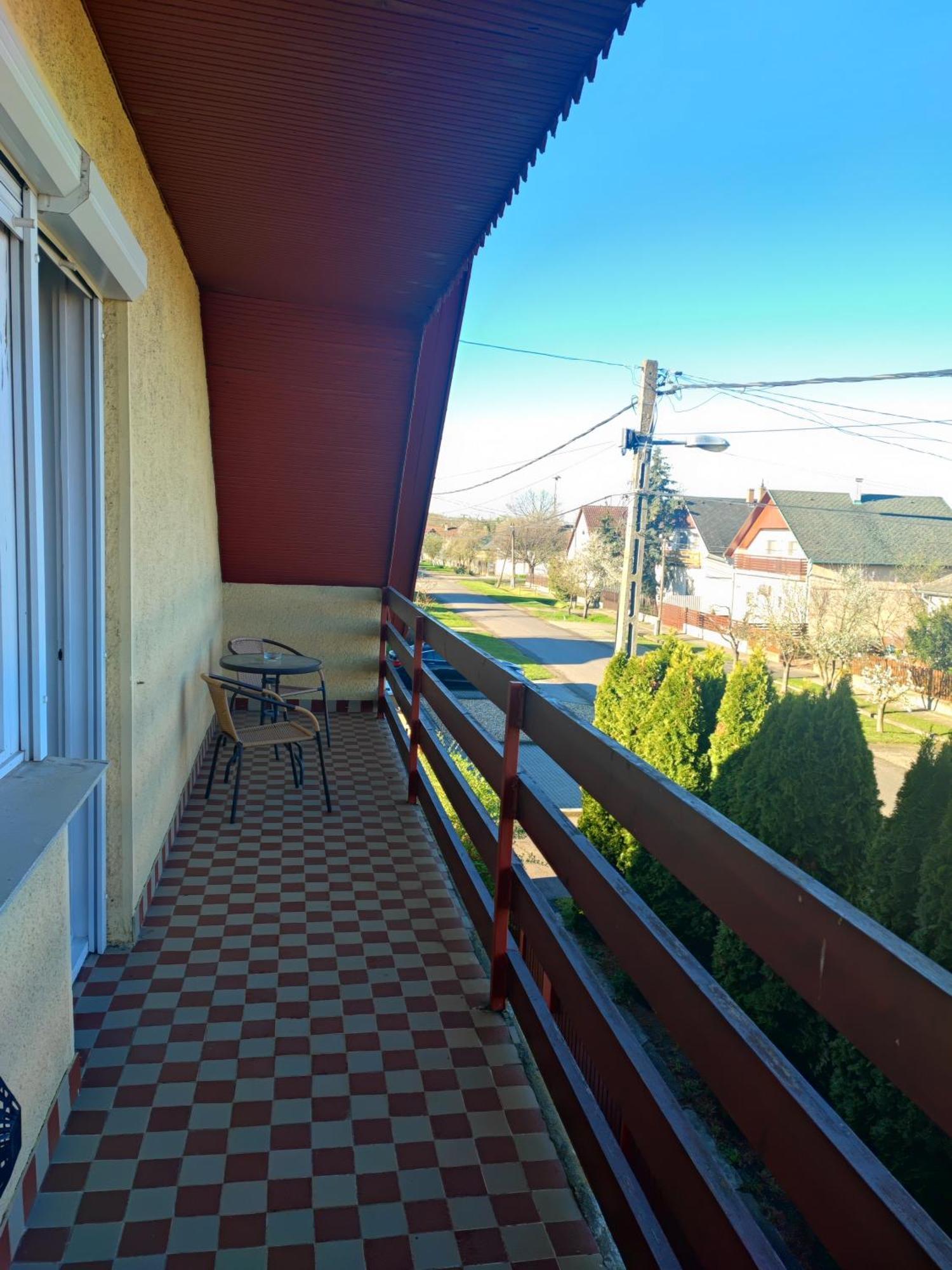 Szaffi Apartman Hajduszoboszlo Luaran gambar